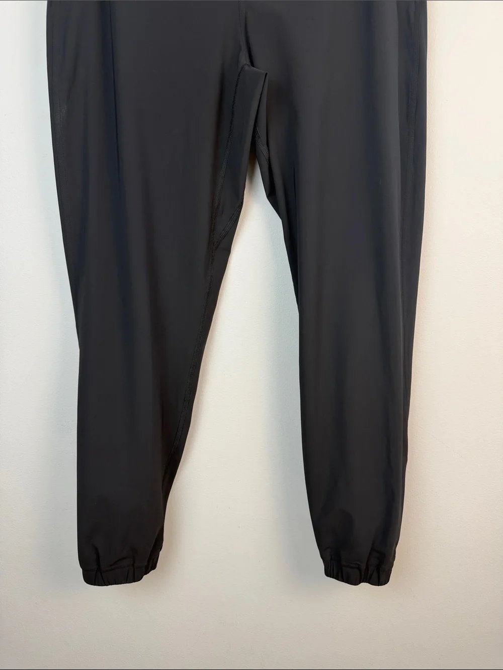 Lululemon Adapted State Joggers 28” Black Exercise Pants Size 8 Activewear Gym